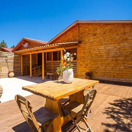 Costa Hilltop Apartman Arhángelosz